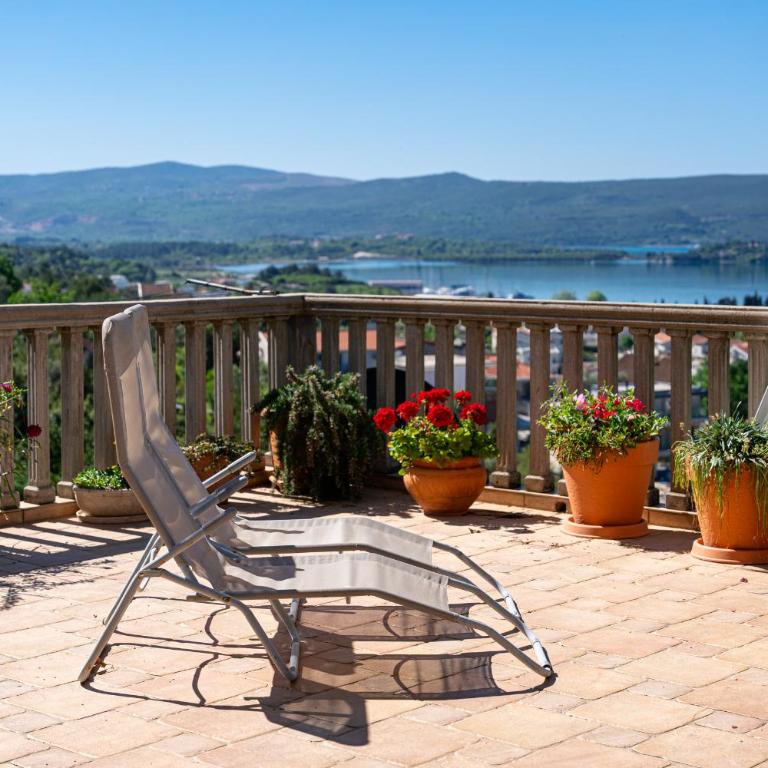 Azure View Apartment - Two-Bedroom Apartment - 26