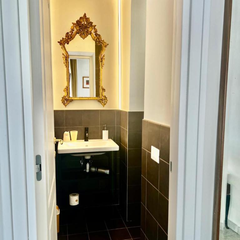 Al Foria 9 - Camera Matrimoniale con Bagno Privato - 14