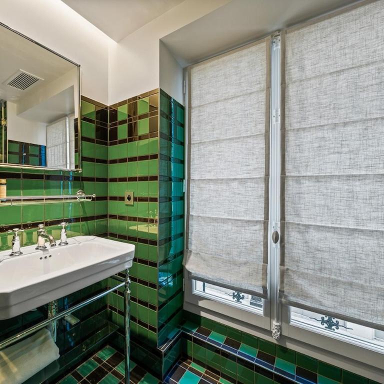 Boissy 1 - Two-Bedroom Apartment - 7