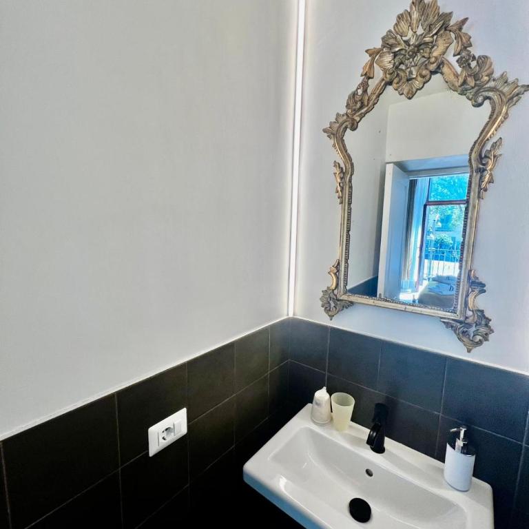 Al Foria 9 - Camera Matrimoniale con Bagno Privato - 17