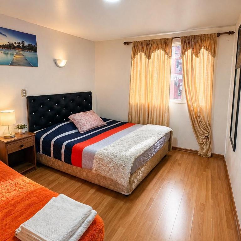 Económicas Habitaciones a pasos de Playa Chinchorro - Queen Room with Shared Bathroom - 5
