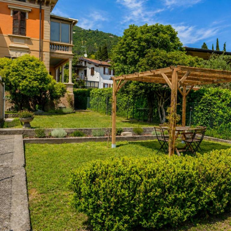 Ines Lake Garden - with private parking & garden - Appartamento Deluxe - 35