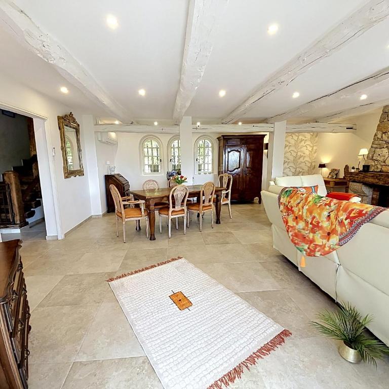 Magnificent Stone Villa in Le Tignet - Villa avec Piscine Privée - 14