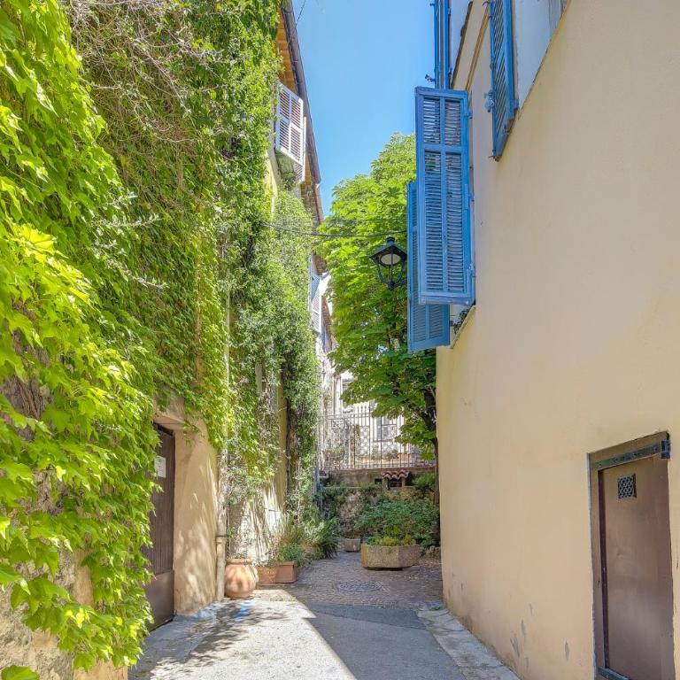 Charmant 2 pièces à 5 minutes de Cannes - Appartement - Vue sur Ville - 30