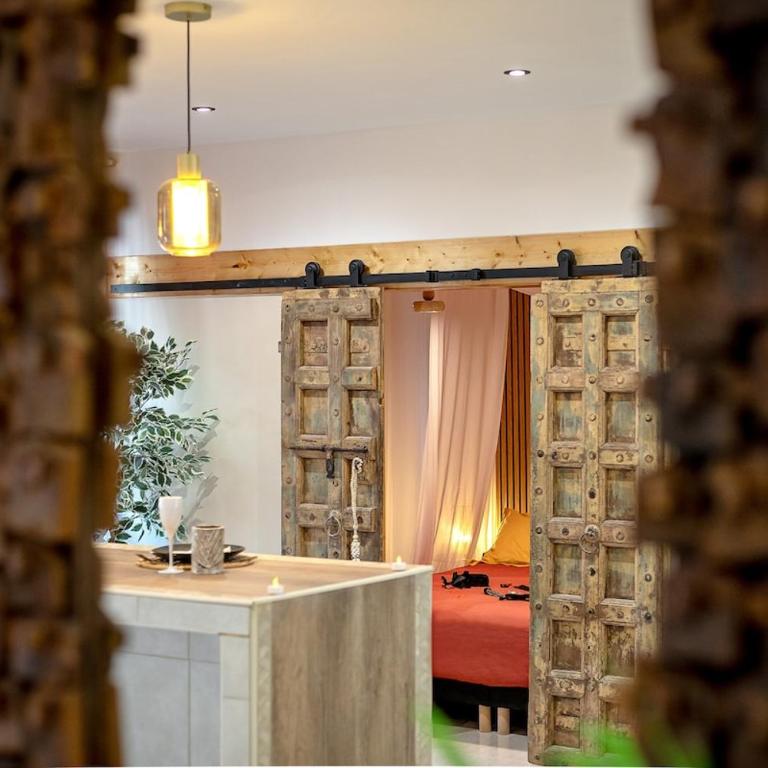 Love Room Bali Romantique Tantra jaccuzi - Appartement 1 Chambre - 5