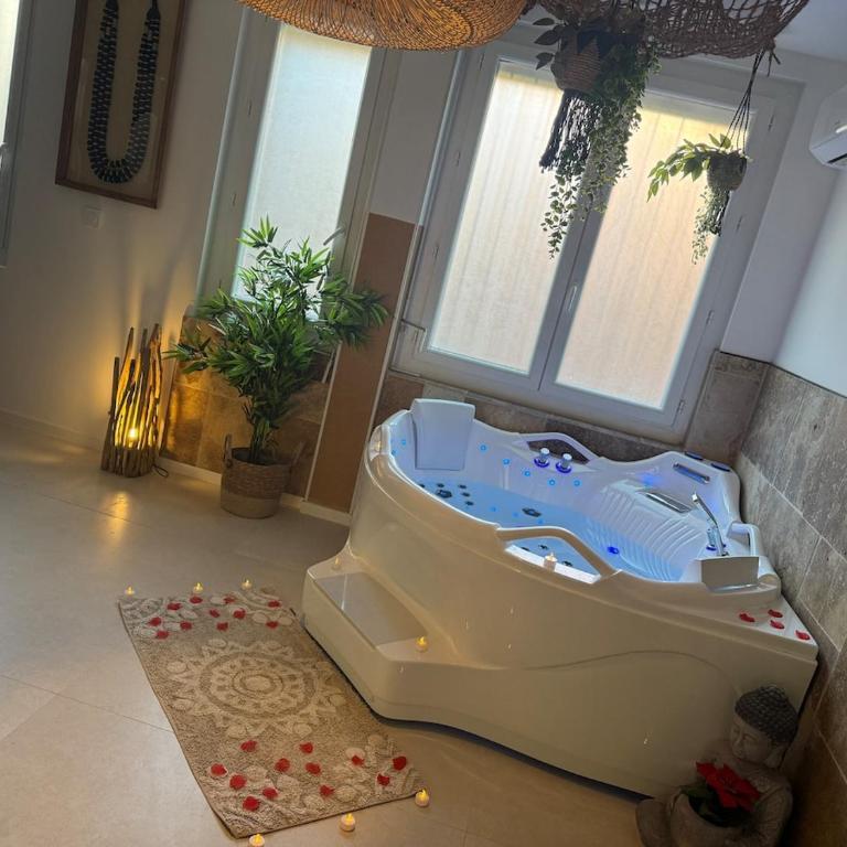 Love Room Bali Romantique Tantra jaccuzi - Appartement 1 Chambre - 11