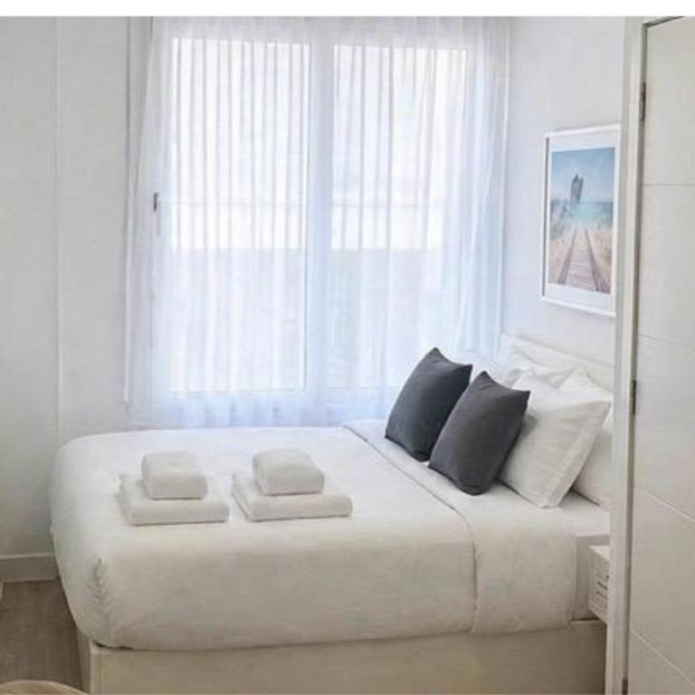 Castle Hill Apartments Alicante - One-bedroom Loft Apartment - 12