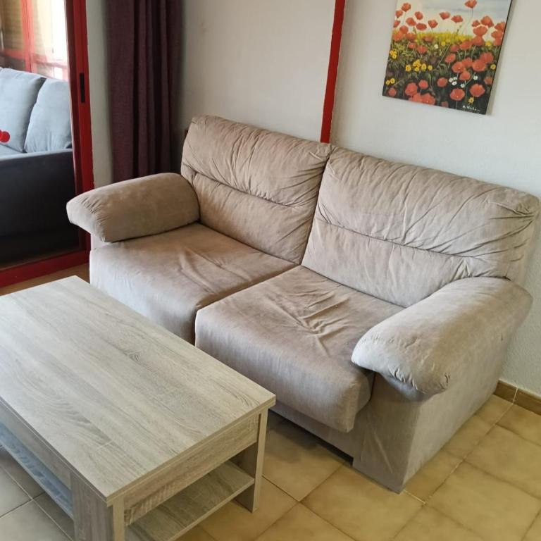 Beautiful Evamar Apartment Near Levante Beach - One-Bedroom Apartment - 6
