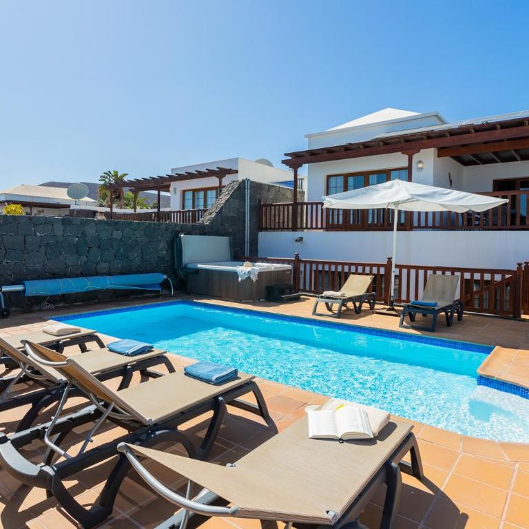 Villa SOPHIE by Villitas - Villa - 38