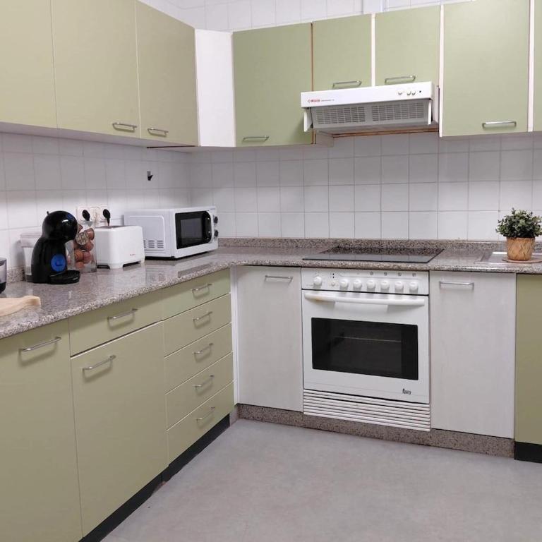 Yago Home City Center - Apartamento con 4 dormitorios - 9