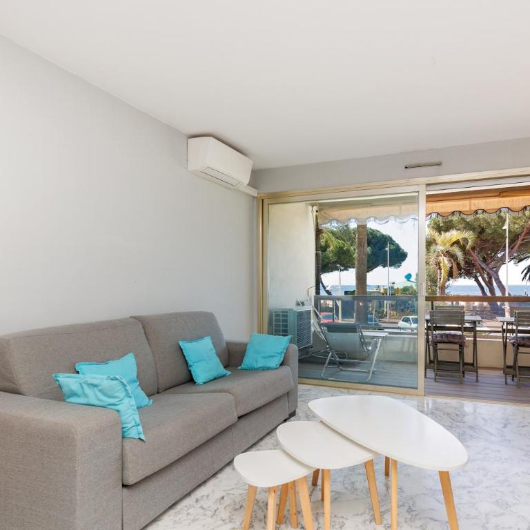 BELLE VUE Centre Juan les Pins, résidence avec gardien ,parking prive, 4 pers, front de mer - One-Bedroom Apartment - 10
