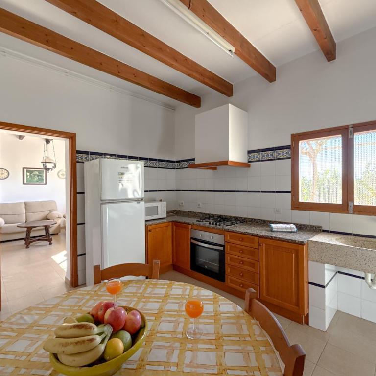 Can Miquel con BBQ, piscina, terraza y wifi - Chalet - 18