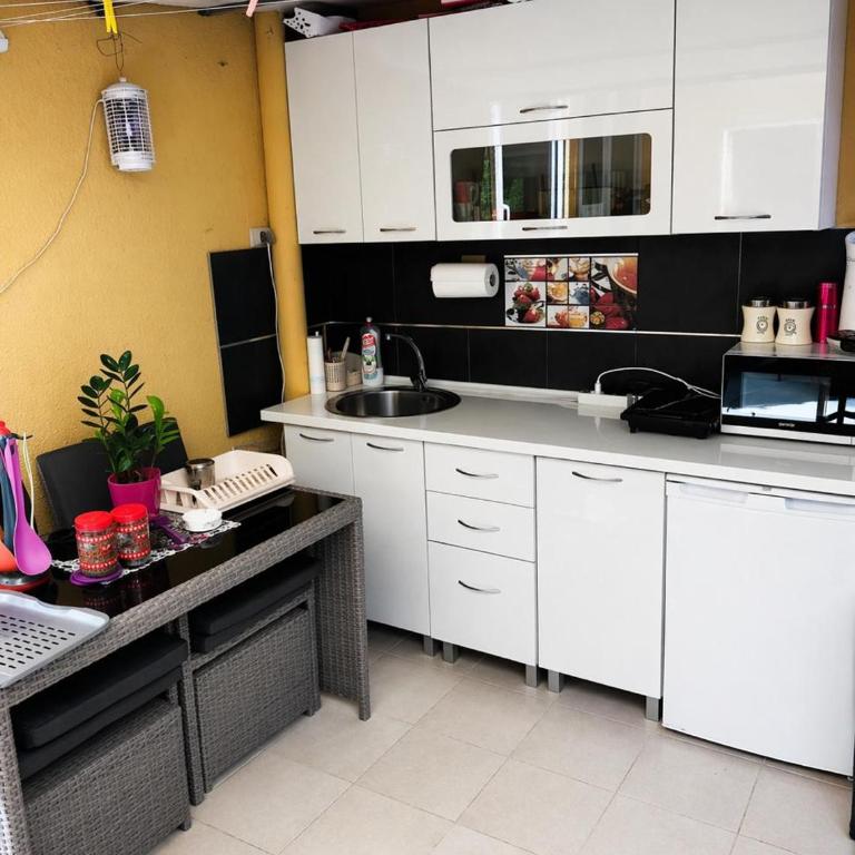 Cozy Trio Apartments Budva - Studio - 2