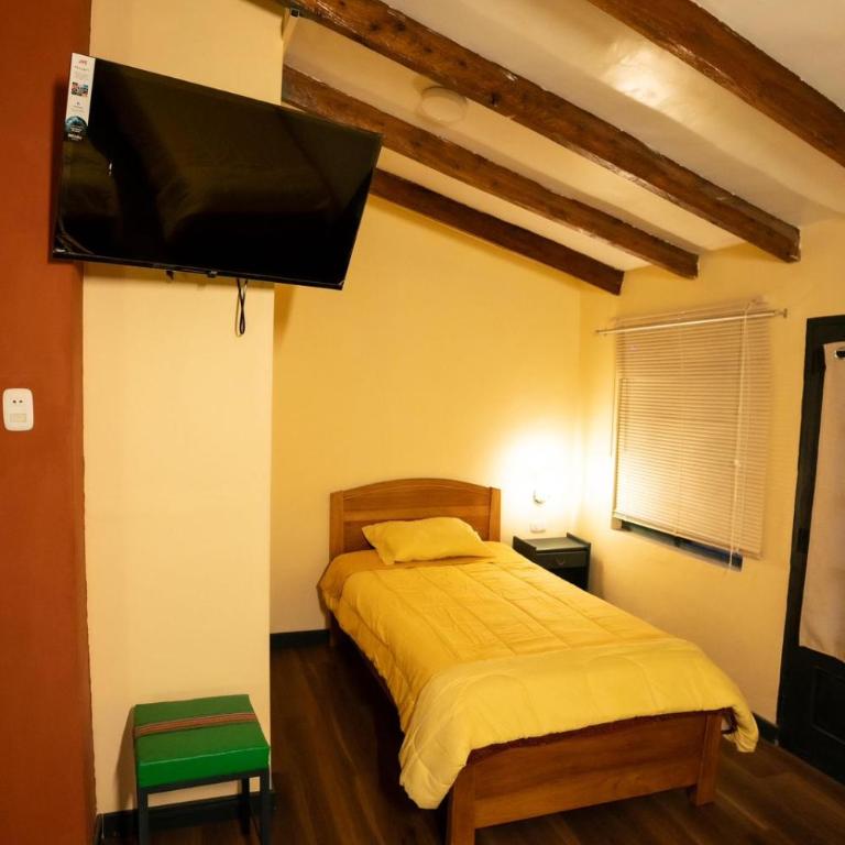 Casa Mirador - Family Room - 2