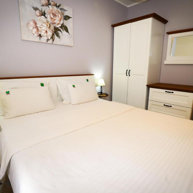 BellaVita Apartman - One-Bedroom Apartment - 1