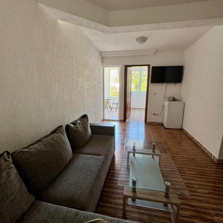 Maslina Garden - One-Bedroom Apartment with Sea View - 4