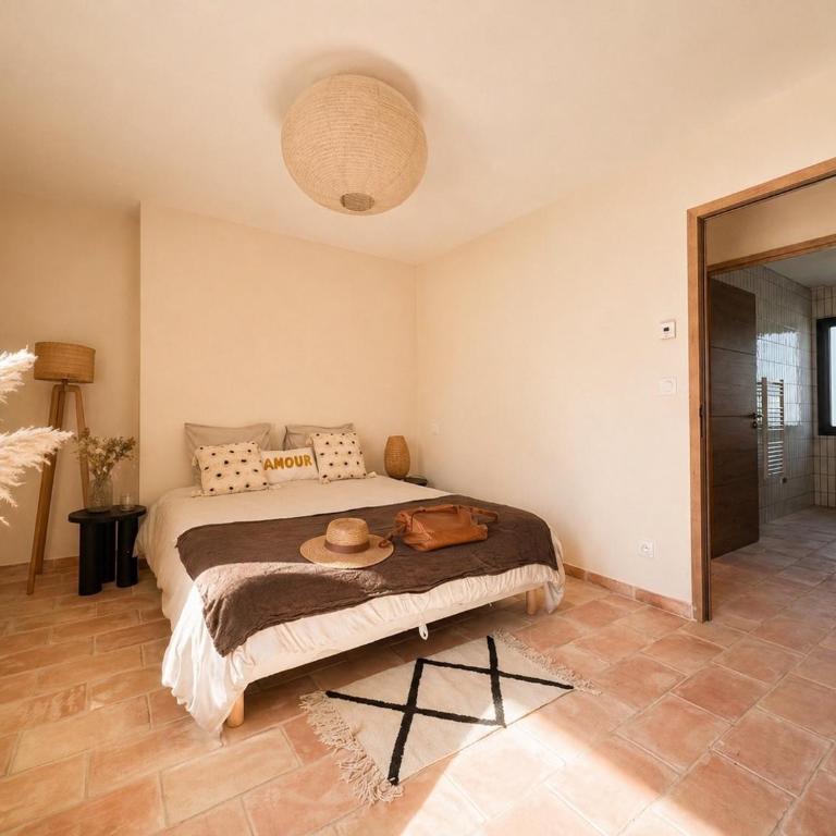 Villa familiale avec piscine hyper centre - Three-Bedroom Villa - 8