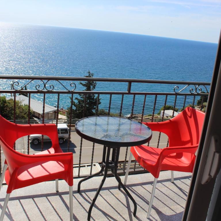 Maslina Garden - Two-Bedroom Apartment with Sea View - 1