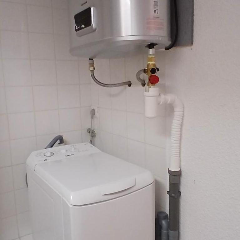 Yemanja Guest Flat- vue Mer &Salin, piscine, climatisation - Appartement 1 Chambre - 4