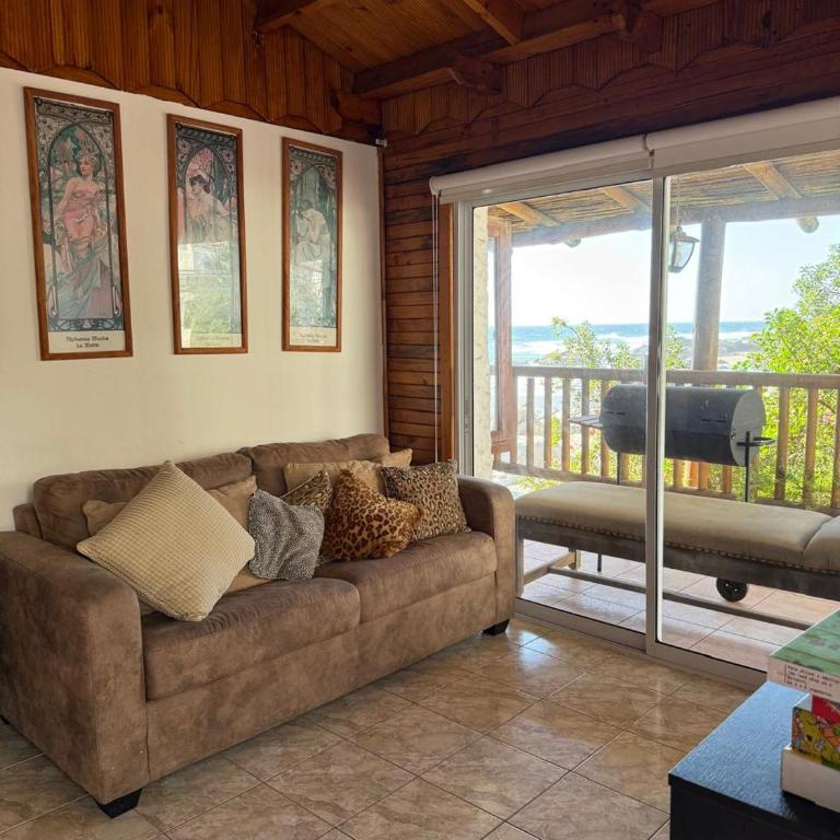 Casa al Borde de la playa - Five-Bedroom House - 8