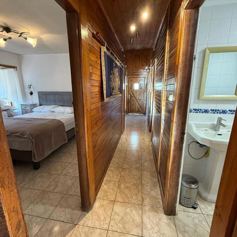 Casa al Borde de la playa - Five-Bedroom House - 11