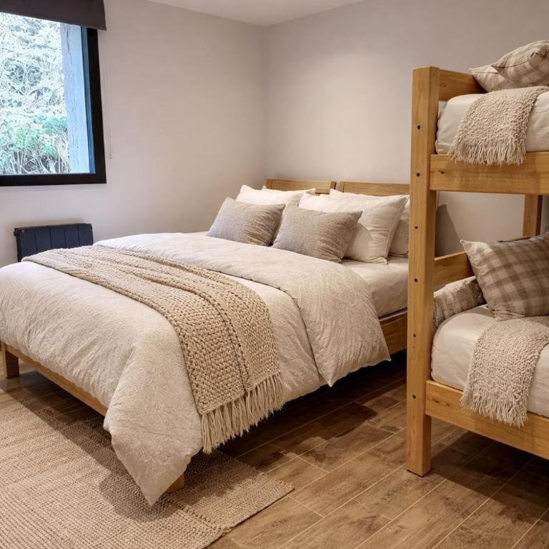 Le Chalet Enchanté 10 personnes Les Angles - Three-Bedroom Chalet - 7