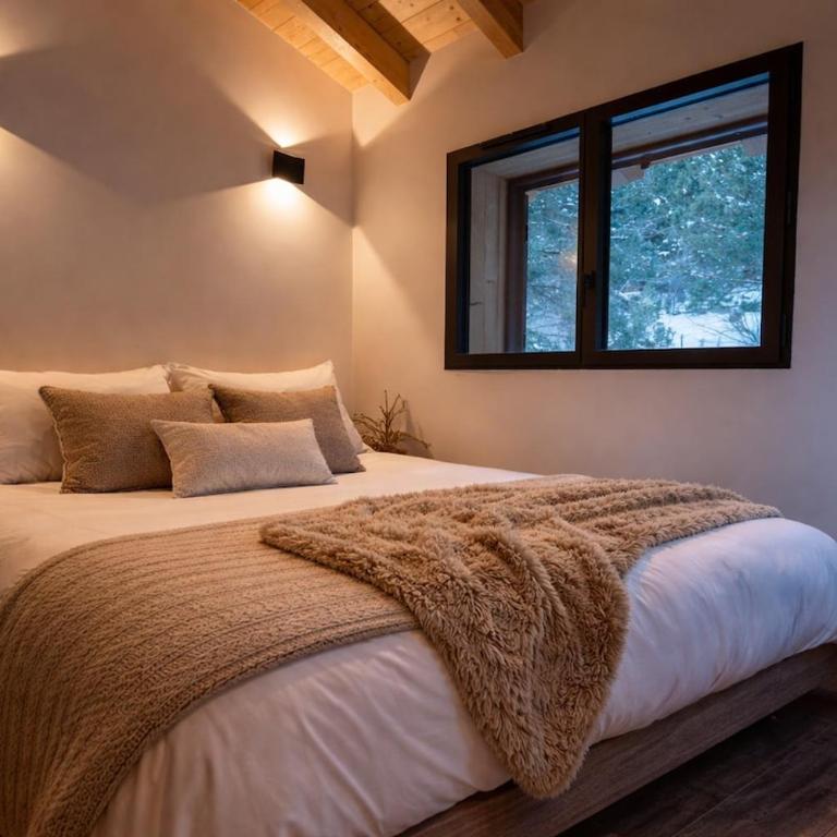 Le Chalet Enchanté 10 personnes Les Angles - Three-Bedroom Chalet - 9