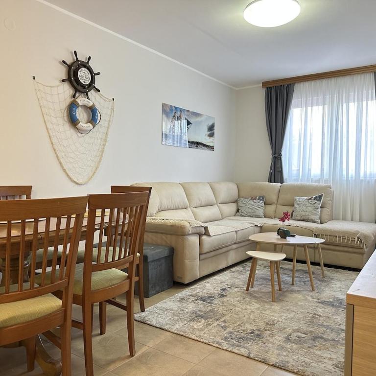 AZZURE NEST spacious 2Br Family Stay 350m to Beach Parking - Apartman sa 2 Spavaće Sobe - 19
