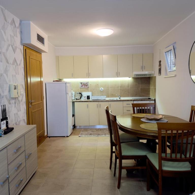 AZZURE NEST spacious 2Br Family Stay 350m to Beach Parking - Apartman sa 2 Spavaće Sobe - 30