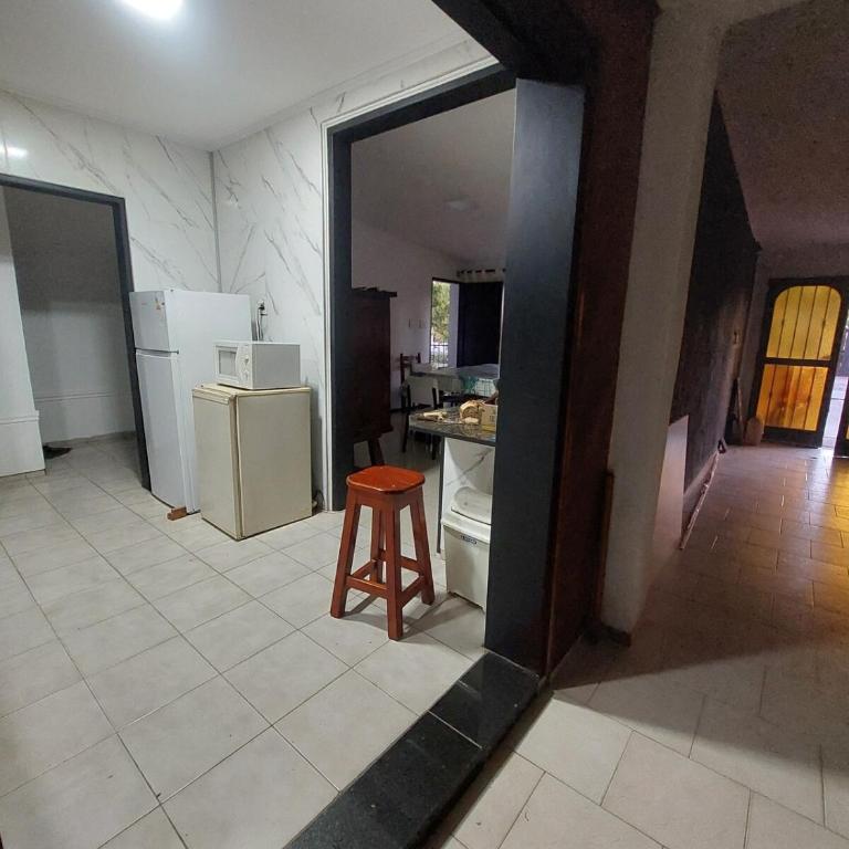 Amplia y tranquila Casa en Barrio Jardin - Three-Bedroom House - 5