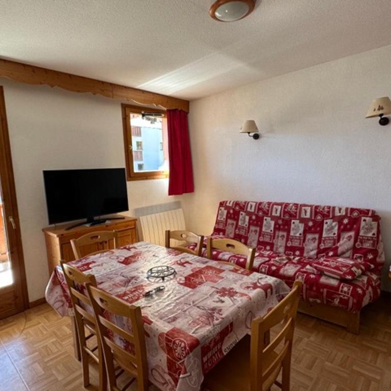 Appartement 3 pièces avec balcon et parking pour 6 personnes - Apartment mit 2 Schlafzimmern - 1