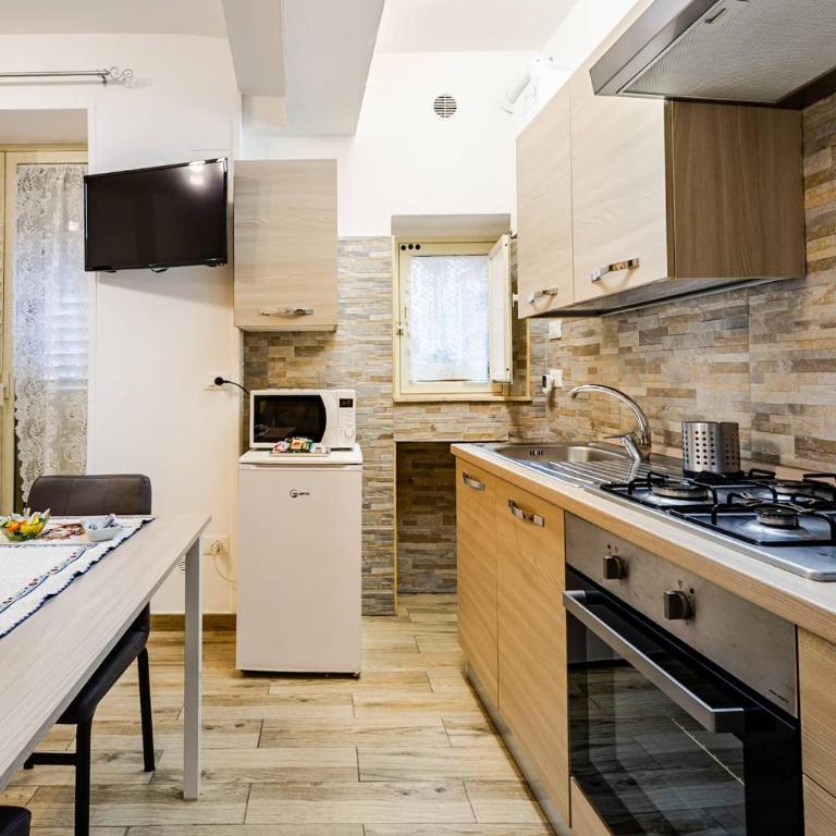 Sbiriddu's House - One-Bedroom Apartment - 8