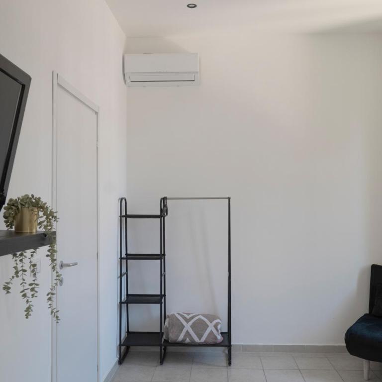 Rocca Rooms - Comfort Triple Room - 5