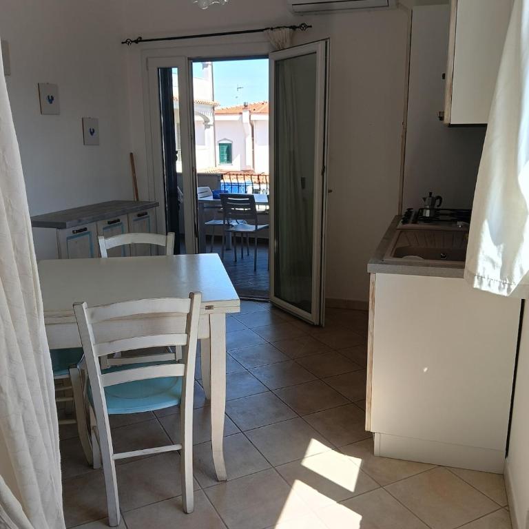 Little paradise apartment with pool - One-Bedroom Apartment - 16