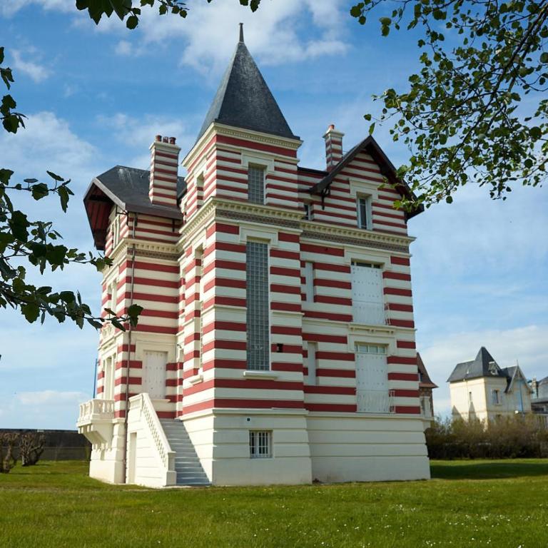 Superbe appartement Villa Carmen, magnifique vue mer, accès direct plage, proche Deauville - Apartamento de 3 dormitorios - 2