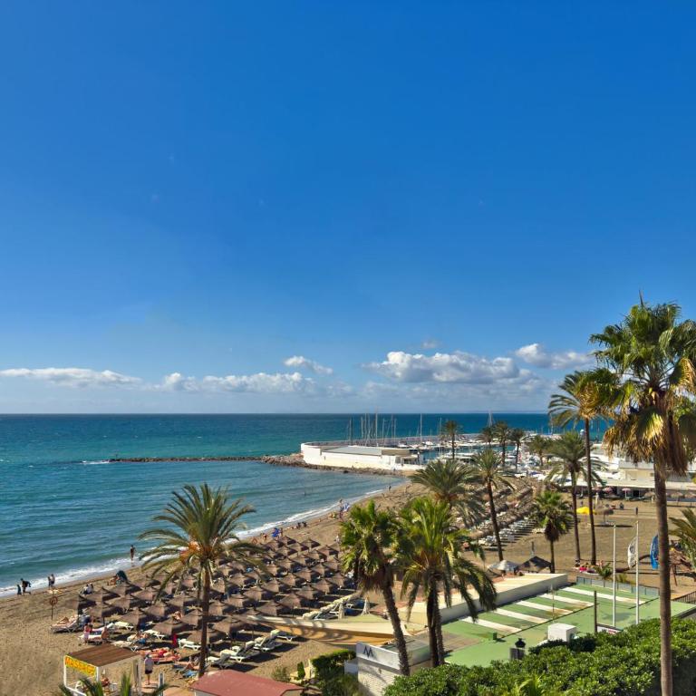 Boho Chic Apt, Frontline Sea & Paseo Views - One-Bedroom Apartment - 1