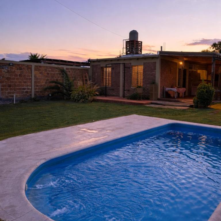 Osvaldo Day Cabin with Pool - One-Bedroom House - 2