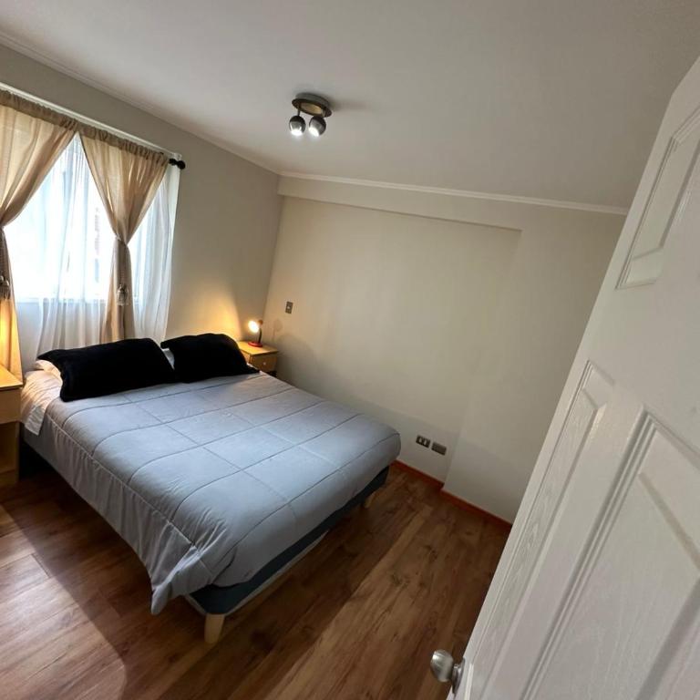 Apartamento y Playa - Deluxe One-Bedroom Apartment with Garden View - 2