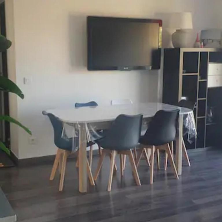 Appartement Les ajoncs - Appartement 2 Chambres - 1
