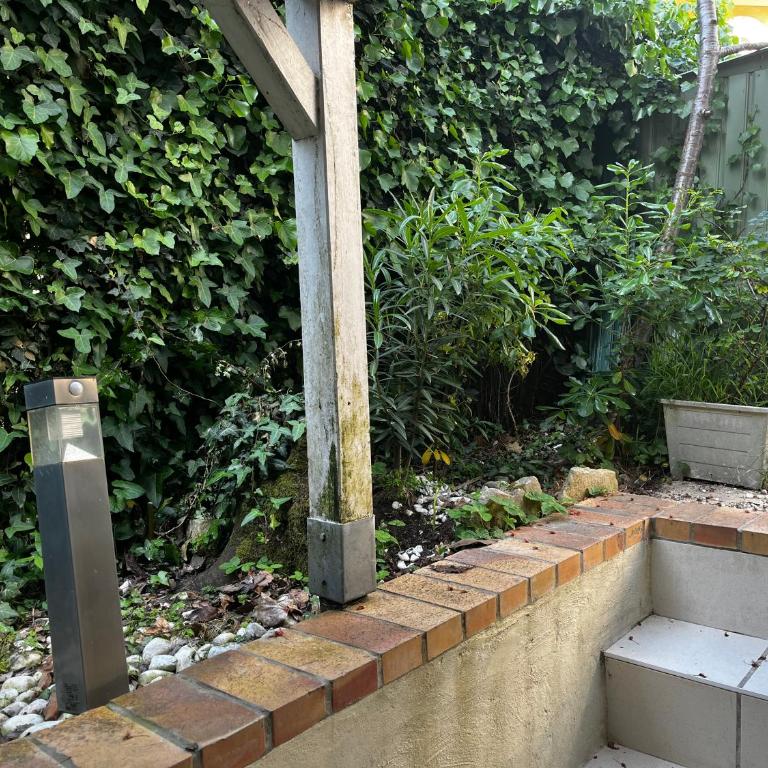 Logement aménagé au sous-sol avec coin jardin au centre d Arcachon - Appartamento con 1 Camera da Letto - 2