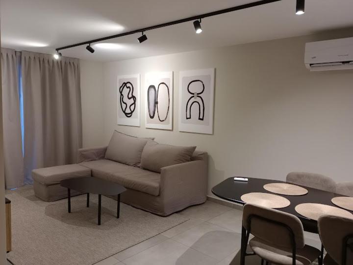 Ostel Grant - Habitación Compartida Mixta - 4