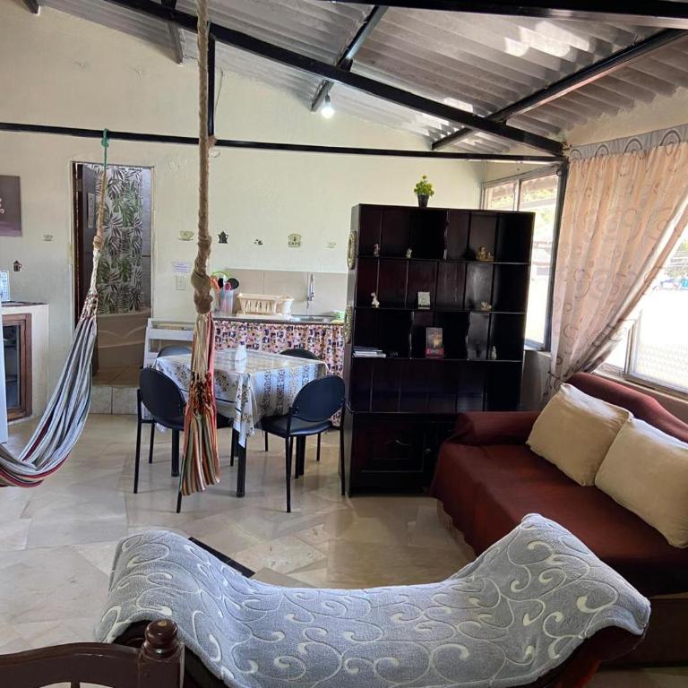 APARTAMENTO ESTUDIO - COMPLETO Y MUY BIEN UBICADO - One-Bedroom Apartment - 18