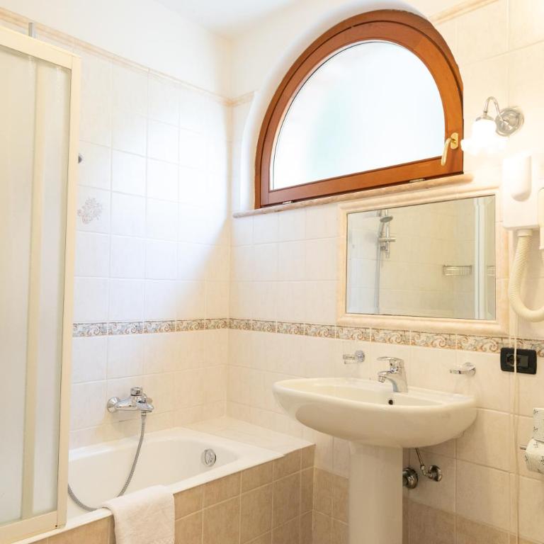 Residence Casa Gardola, GTSGroup - Monolocale Familiare (2 Adulti + 2 Bambini) - 12