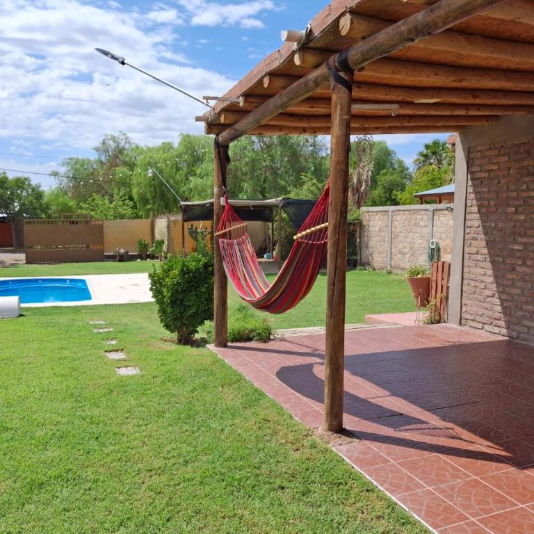 Osvaldo Day Cabin with Pool - One-Bedroom House - 1