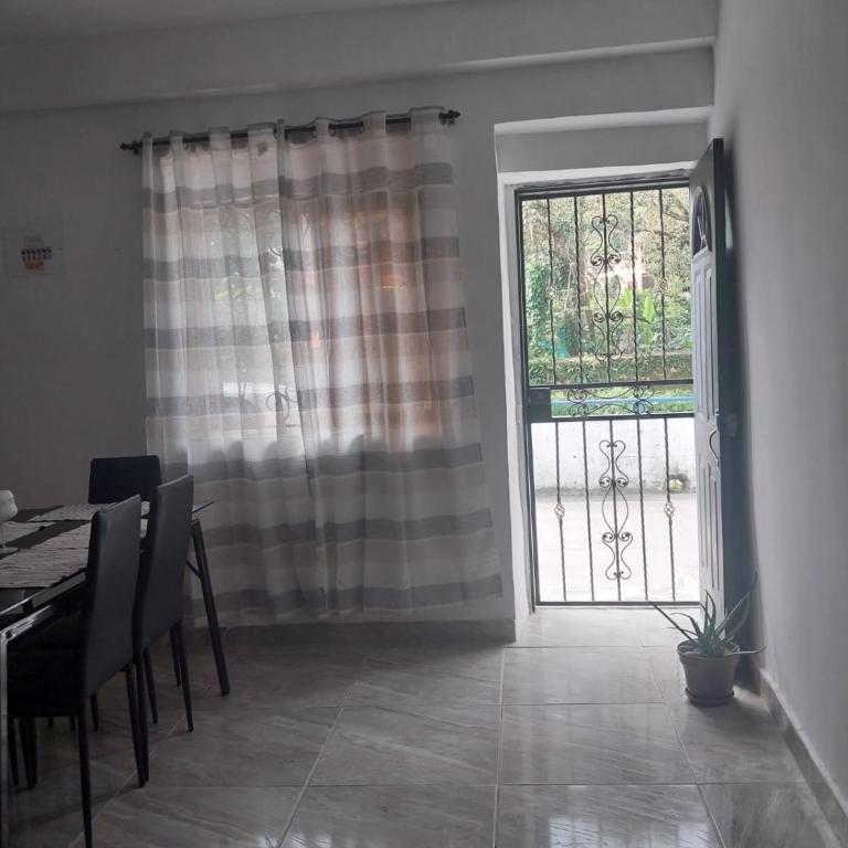 Descanso junto al Río en Cisneros, cerca al parque - Apartamento de 2 dormitorios - 2