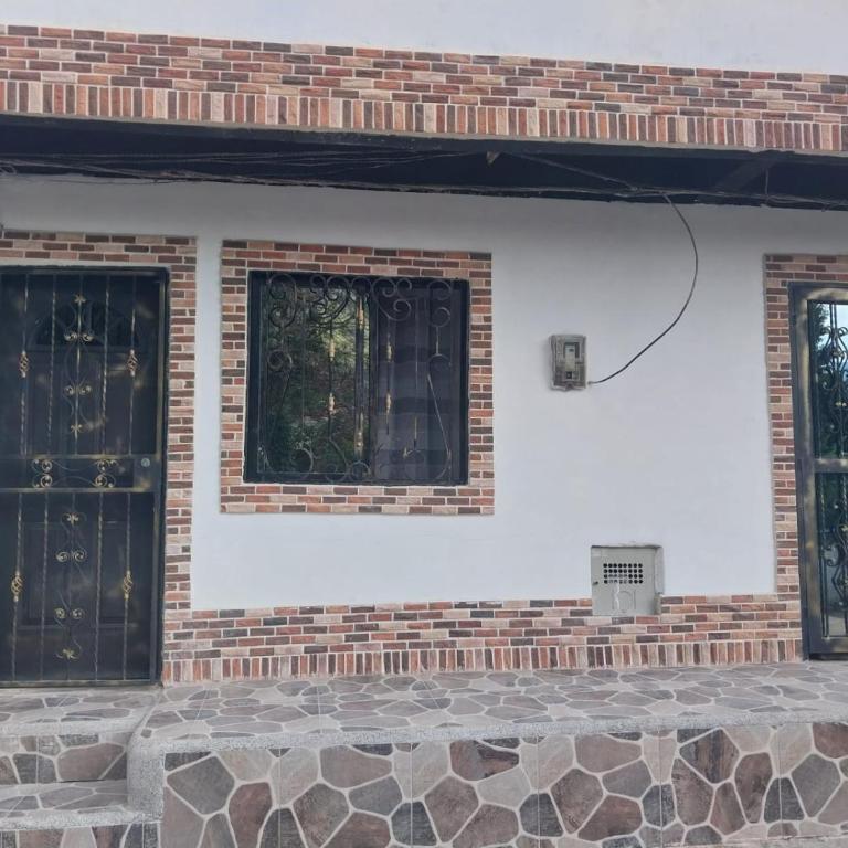 Descanso junto al Río en Cisneros, cerca al parque - Apartamento de 2 dormitorios - 1