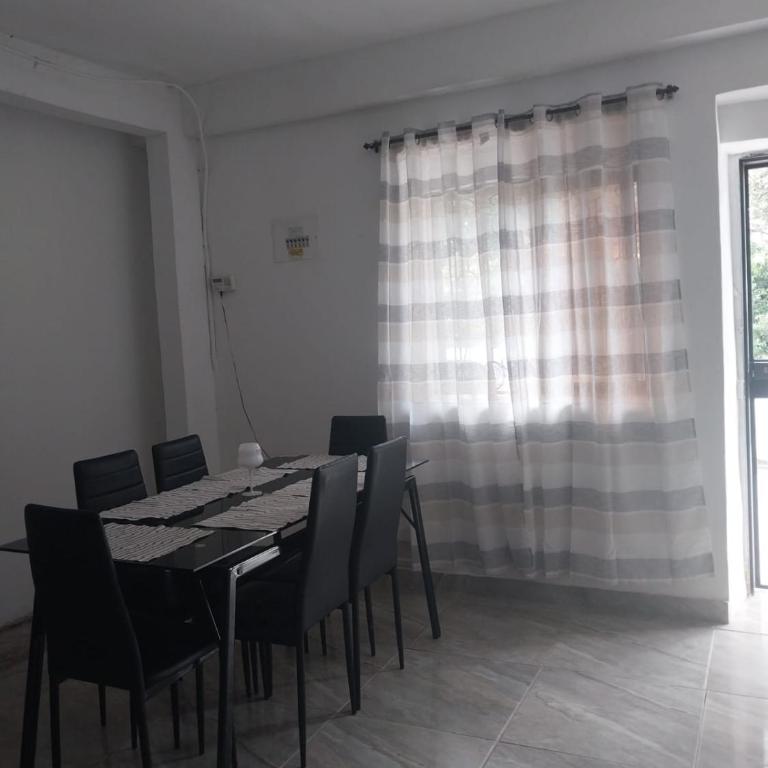 Descanso junto al Río en Cisneros, cerca al parque - Apartamento de 2 dormitorios - 8