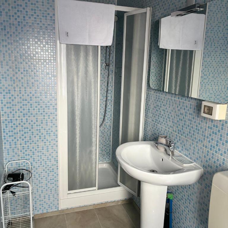 B&B Vaca Mora - Camera Doppia con Letti Singoli con Bagno Privato - 4