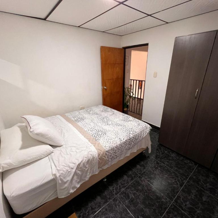 Acogedora Casa en Armenia Quindío - Apartamento de 3 dormitorios - 11