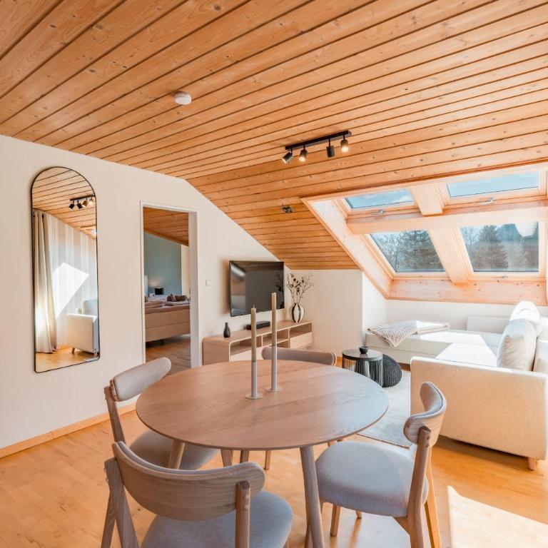 Loft Alpenpanorama mit 2 Balkonen - Apartment mit 1 Schlafzimmer, Balkon und Bergblick - 9
